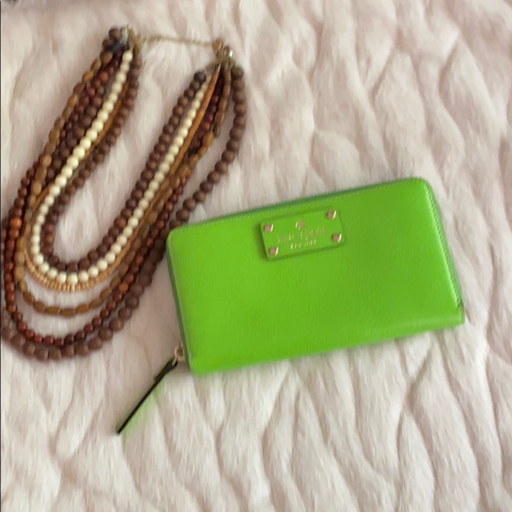 Kate Spade NWT Applegreen Wellesley Zip Wallet